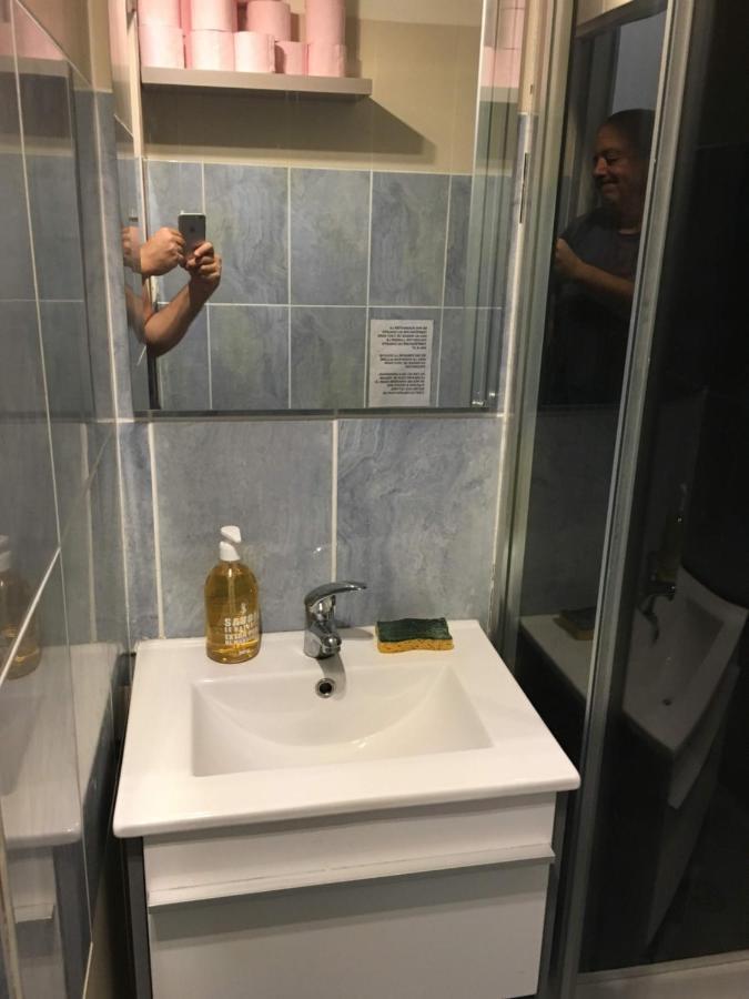 Apartament Jolie Studio Dans Le Centre Historique De Narbona Zewnętrze zdjęcie